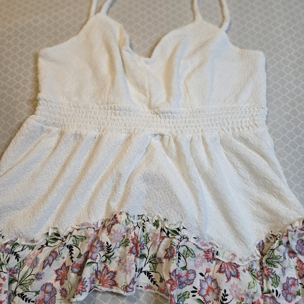 Maurices White Ruched Tank Top with Floral Ruffle Hem – Size Large